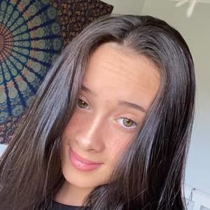 Meet your Posher, Felicity